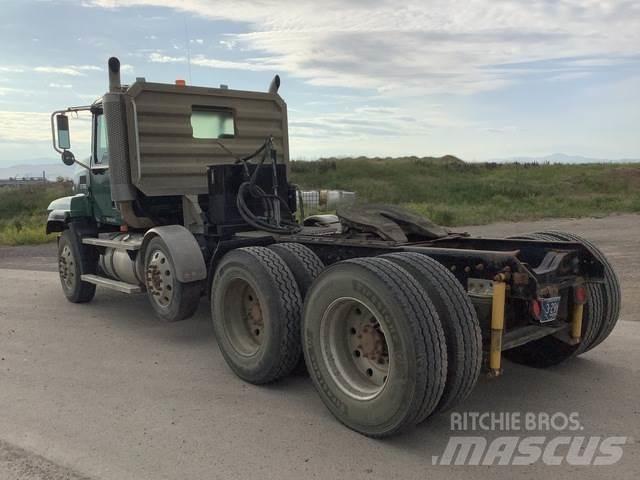 Mack CL733 트랙터 유닛