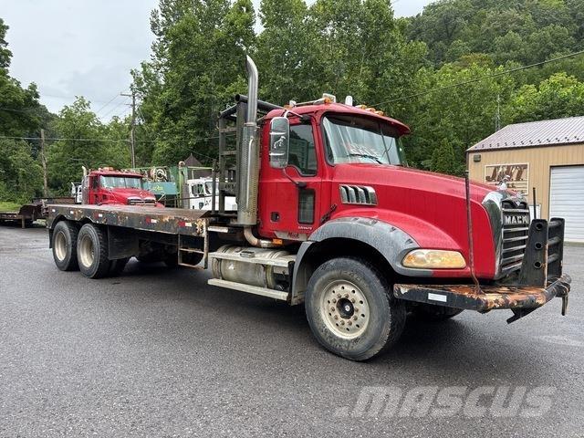 Mack CT713 회수 차량