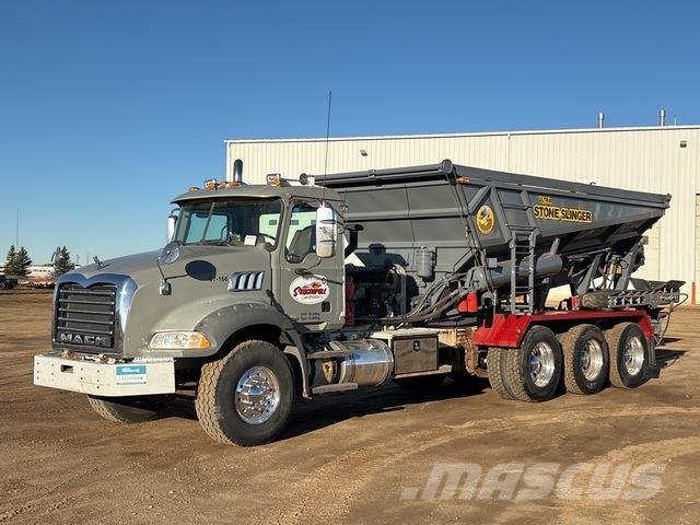 Mack CT713 콘크리트 스톤 머신