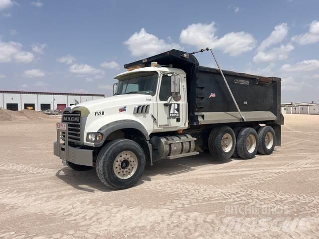 Mack CTP713 덤프 트럭