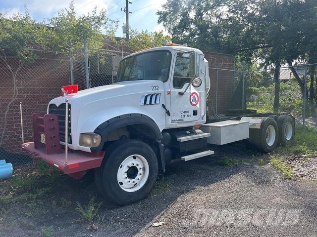 Mack CTP713 트랙터 유닛