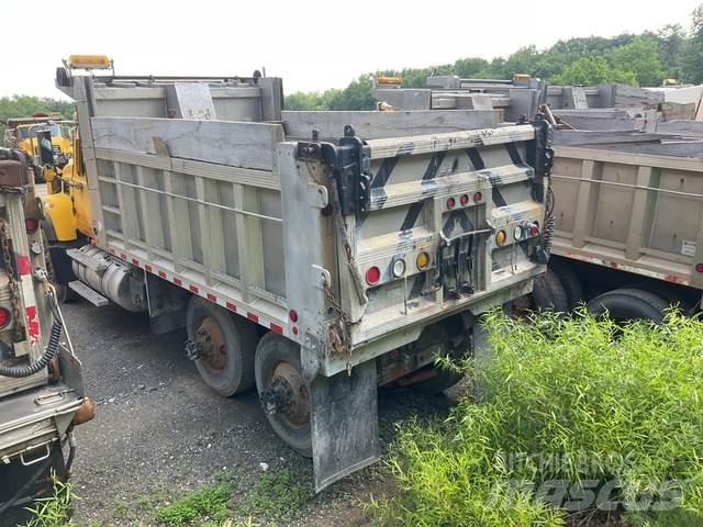 Mack CV700 제설 블레이드 및 제설기