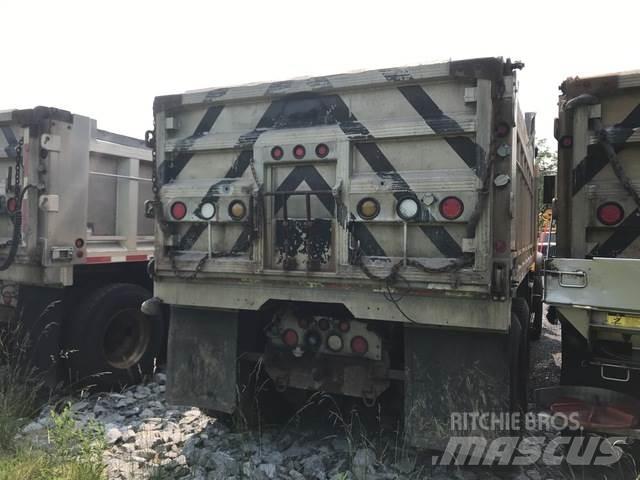 Mack CV700 제설 블레이드 및 제설기