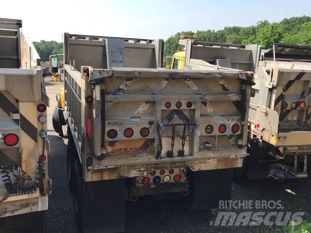 Mack CV700 제설 블레이드 및 제설기