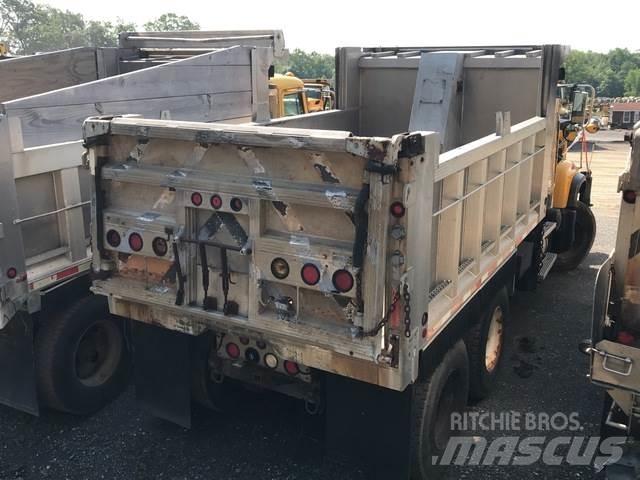 Mack CV700 제설 블레이드 및 제설기