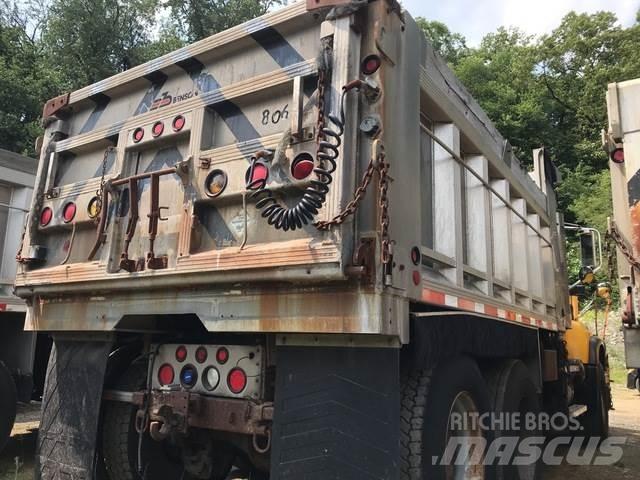 Mack CV700 제설 블레이드 및 제설기