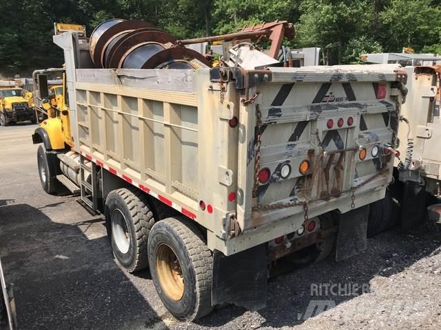 Mack CV700 제설 블레이드 및 제설기