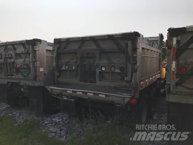 Mack CV700 제설 블레이드 및 제설기