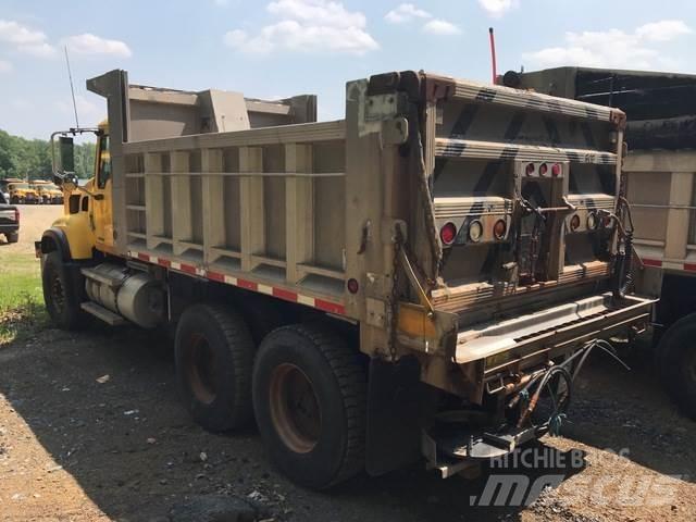 Mack CV700 제설 블레이드 및 제설기