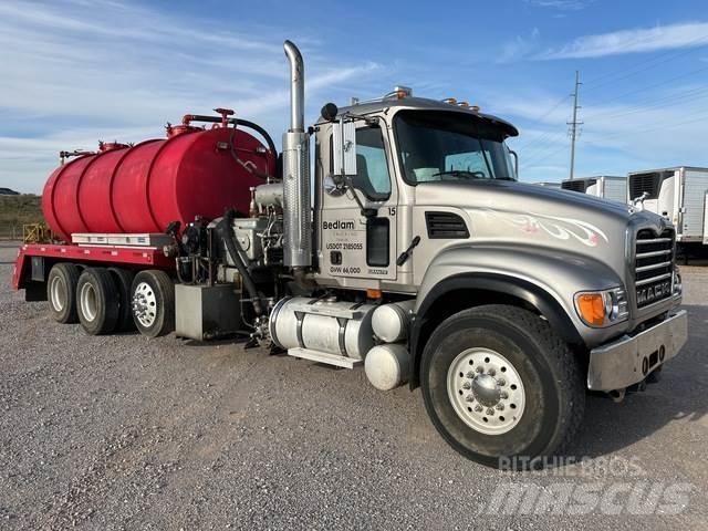 Mack CV713 건설 장비 - 기타
