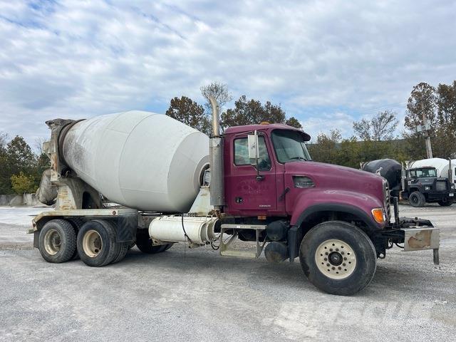 Mack CV713 기타 트럭