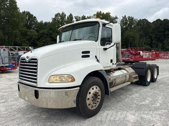 Mack CXN613 트랙터 유닛