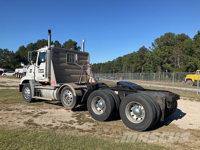 Mack CXN613 트랙터 유닛