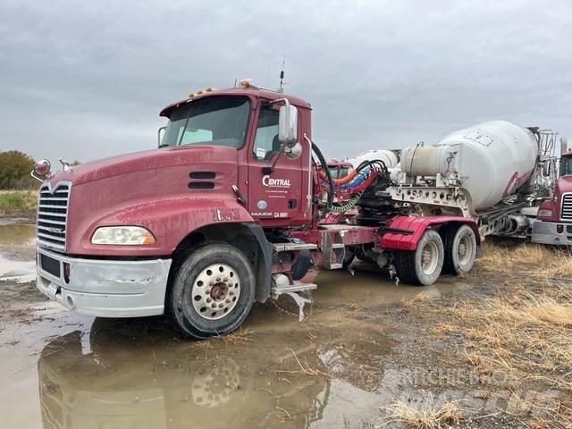 Mack CXU613 트랙터 유닛