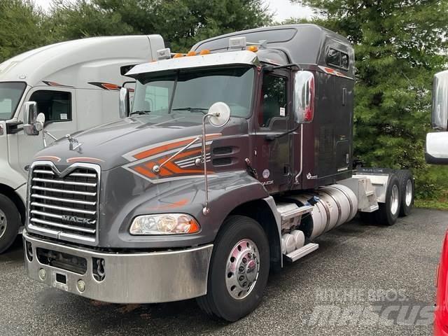 Mack CXU613 트랙터 유닛