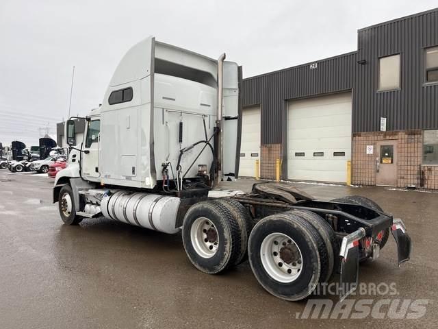 Mack CXU613 트랙터 유닛