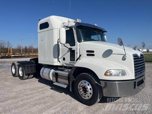 Mack CXU613 트랙터 유닛