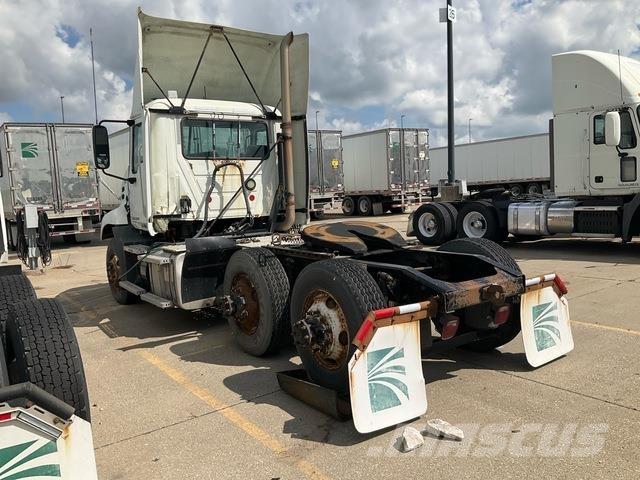 Mack CXU613 트랙터 유닛