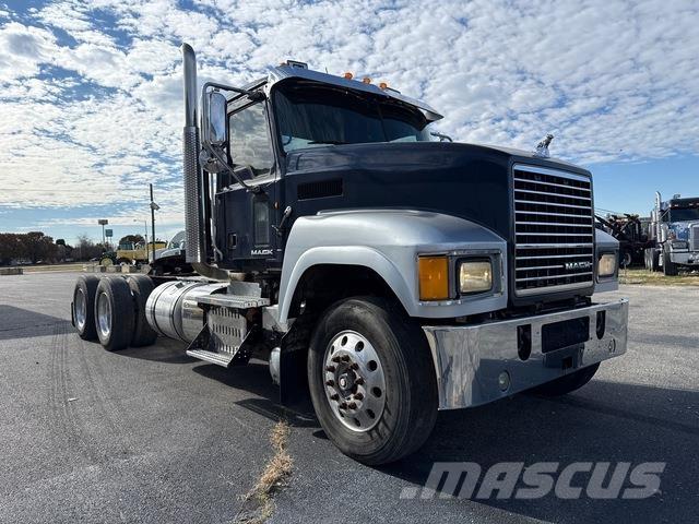 Mack CXU613 트랙터 유닛