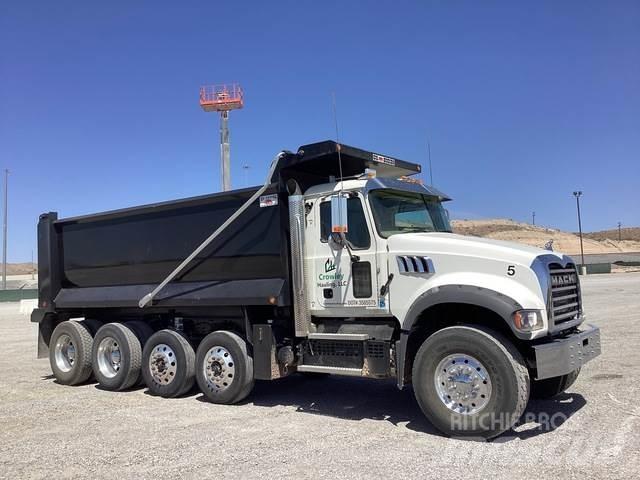 Mack GR104F 덤프 트럭