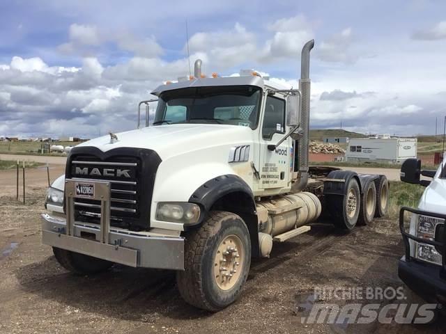 Mack GU713 트랙터 유닛