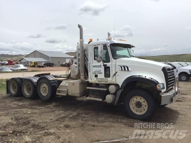 Mack GU713 트랙터 유닛