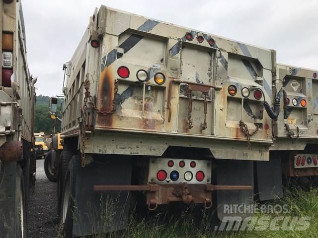 Mack GU713 제설 블레이드 및 제설기