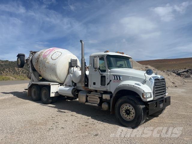 Mack GU713 기타 트럭