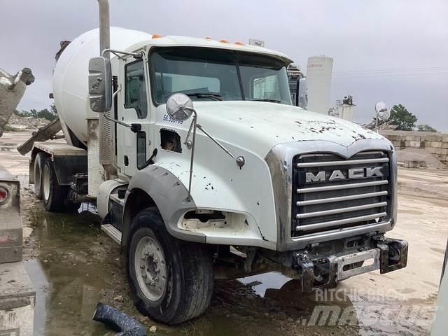 Mack GU813 기타 트럭
