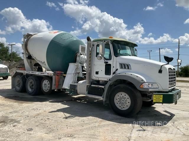 Mack GU813 기타 트럭