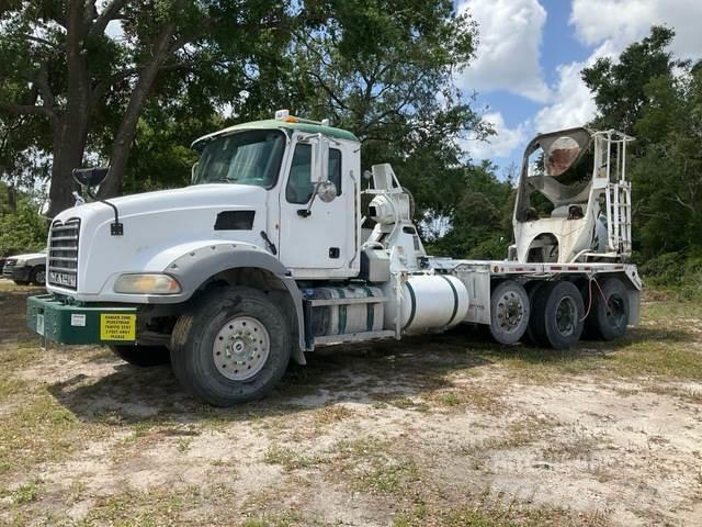 Mack GU813 기타 트럭