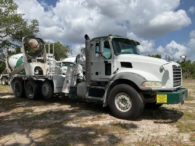 Mack GU813 기타 트럭
