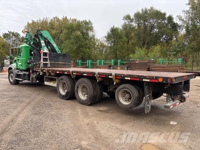 Mack GU813 기타 트럭