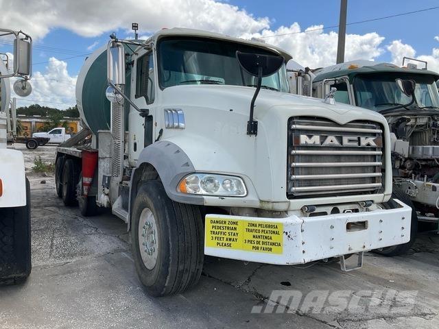 Mack GU813 기타 트럭