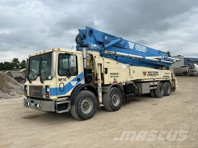 Mack MR 콘크리트 펌프카