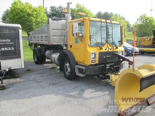 Mack MR690P 제설 블레이드 및 제설기