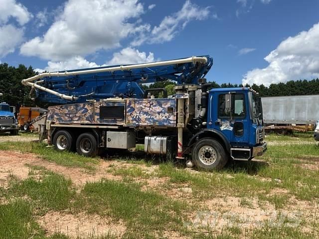 Mack MRU613 콘크리트 펌프카
