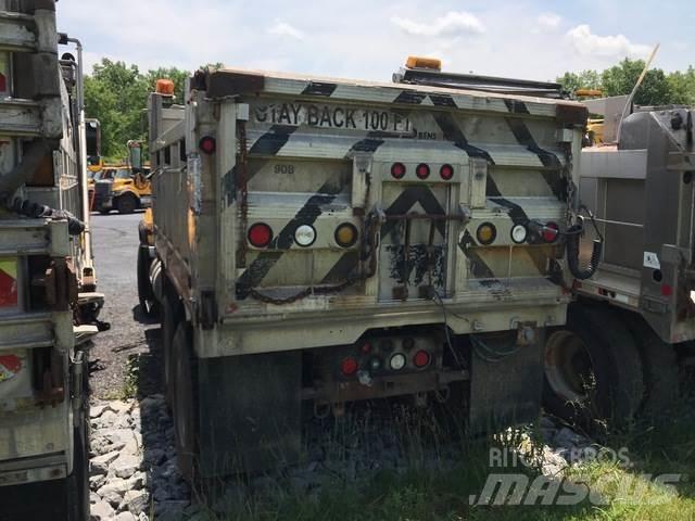 Mack RD600 제설 블레이드 및 제설기