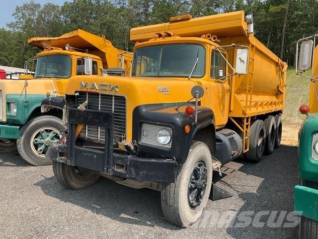 Mack RD686SX 덤프 트럭