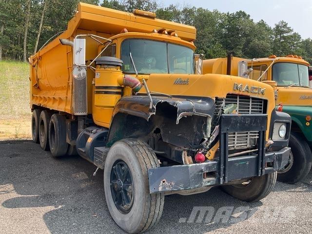 Mack RD686SX 덤프 트럭