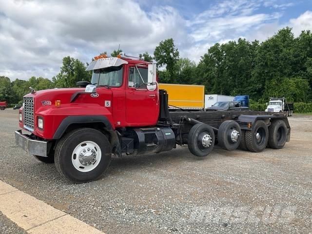 Mack RD688S 스킵 로더 트럭