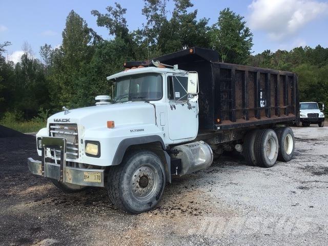 Mack RD688S 덤프 트럭