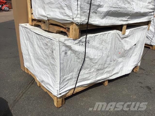 Mahindra  기타 도로 및 제설 기계