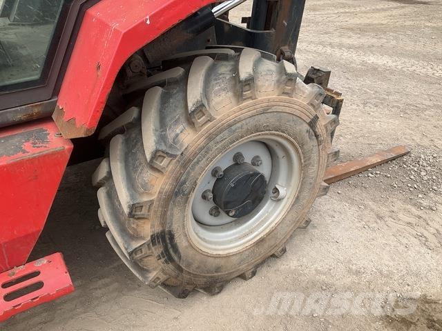 Manitou M26-4 험지용 트럭