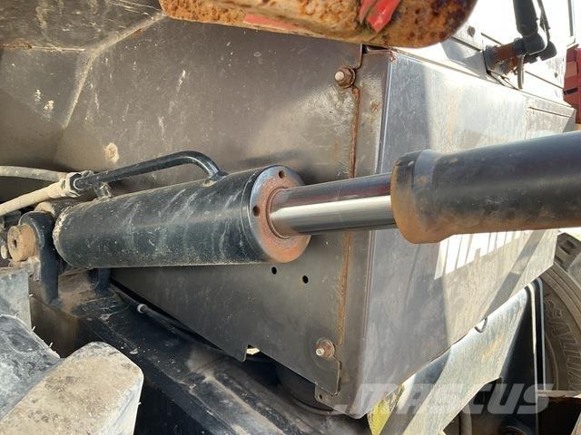 Manitou M30-4 험지용 트럭