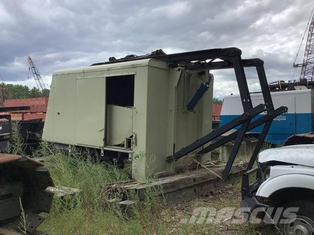 Manitowoc 3900 트랙 크레인