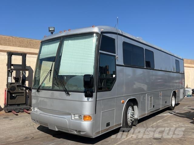 MCI F3500 모터홈 및 카라반