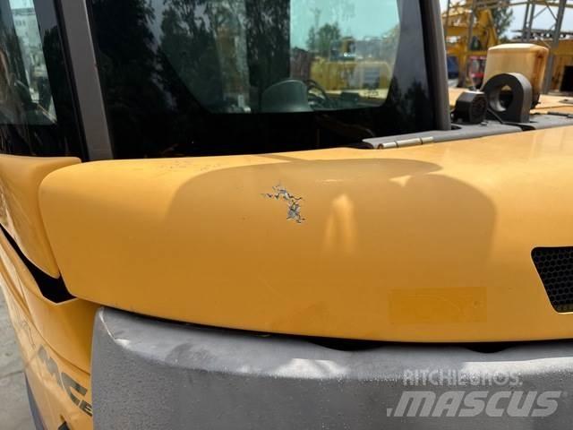 Mecalac 714MC 대형 굴삭기 29톤 이상