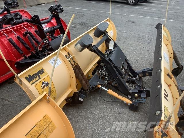 Meyer LP-8.5 제설 블레이드 및 제설기