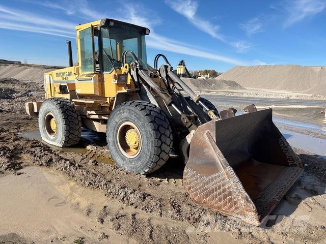 Michigan L90  휠로우더